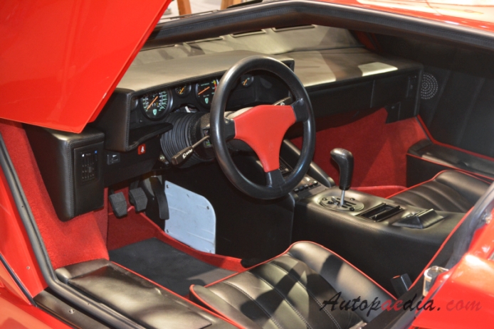 Lamborghini Countach 1973-1990 (1990 25th Anniversary), interior