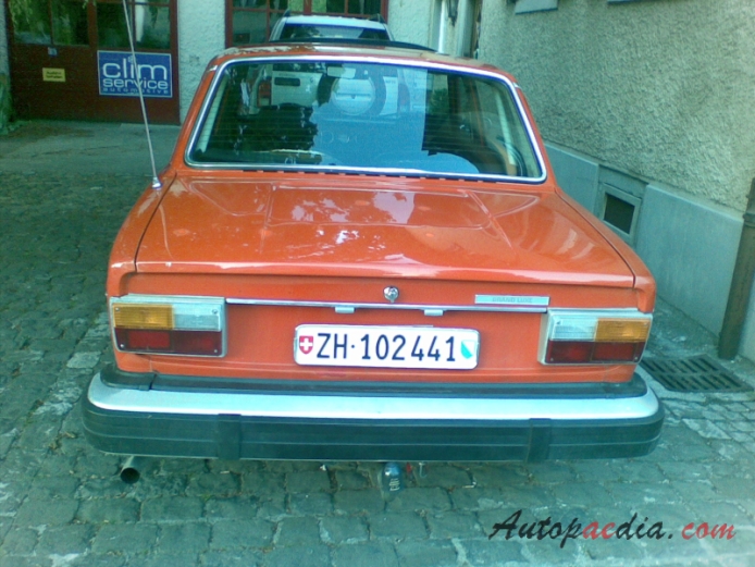 Volvo 140 series 1966-1974 (1974 144 sedan), tył