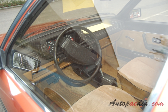 Audi 80 B2 1978-1986 (1979 GLS sedan 4d), interior, Autopaedia: Encyclopaedia of Young- and ...